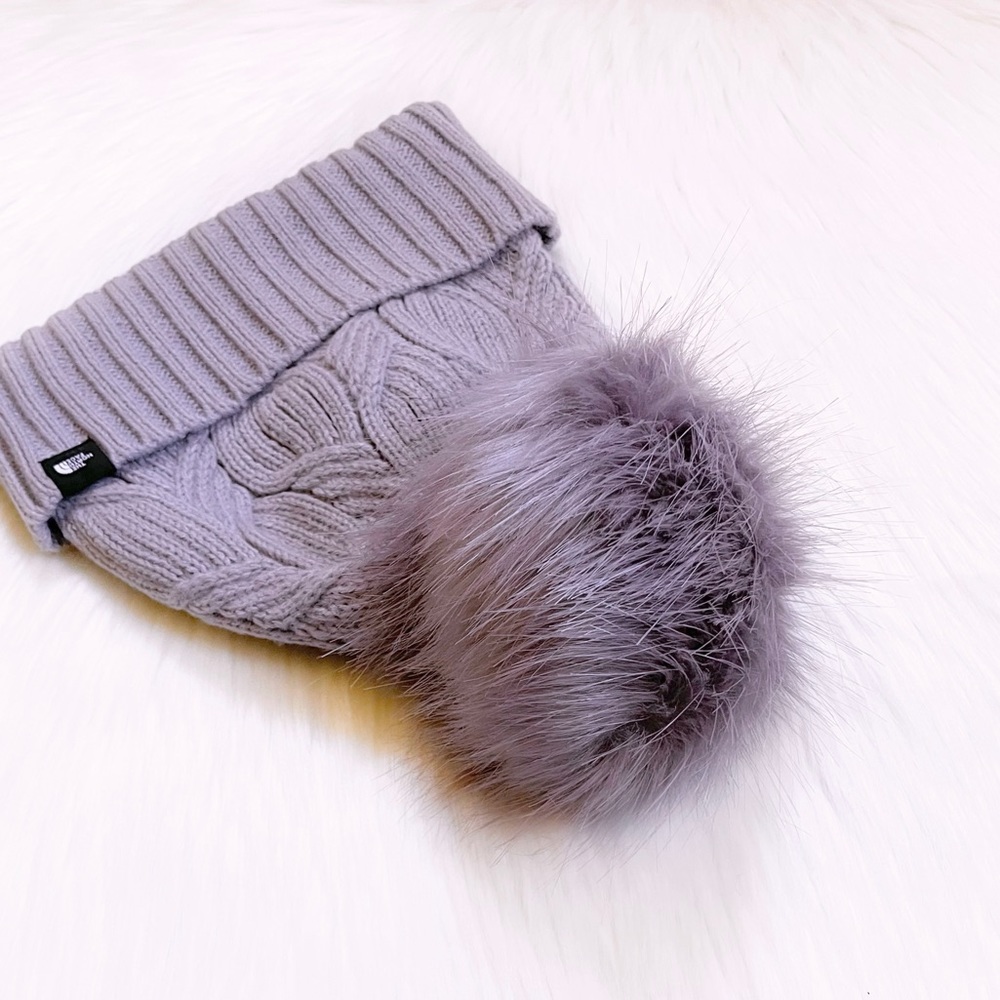 The North Face Women’s Oh Mega Fur Pom Beanie - Picture 4 of 7
